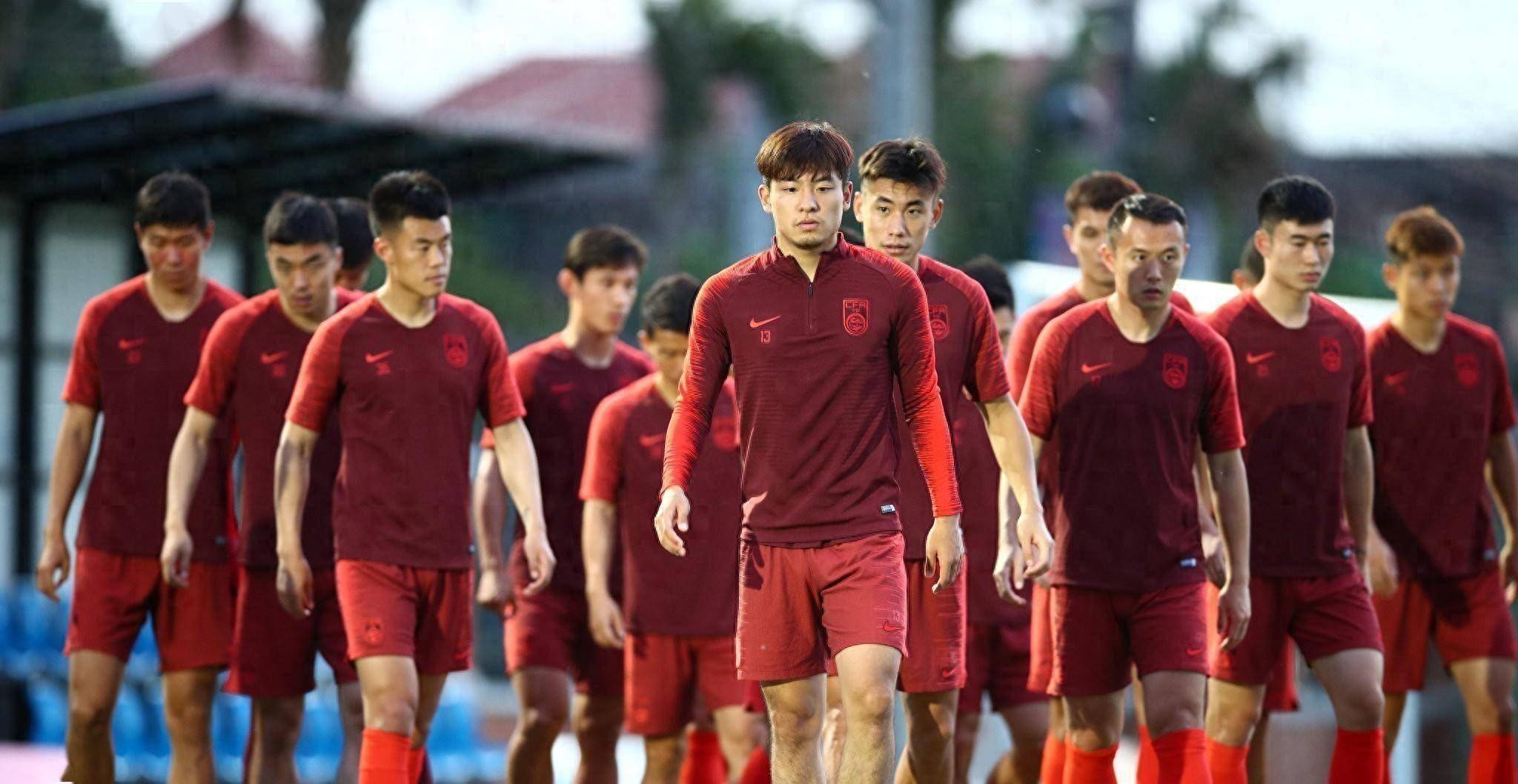 关于横滨FC战胜强敌，取得关键胜利的信息